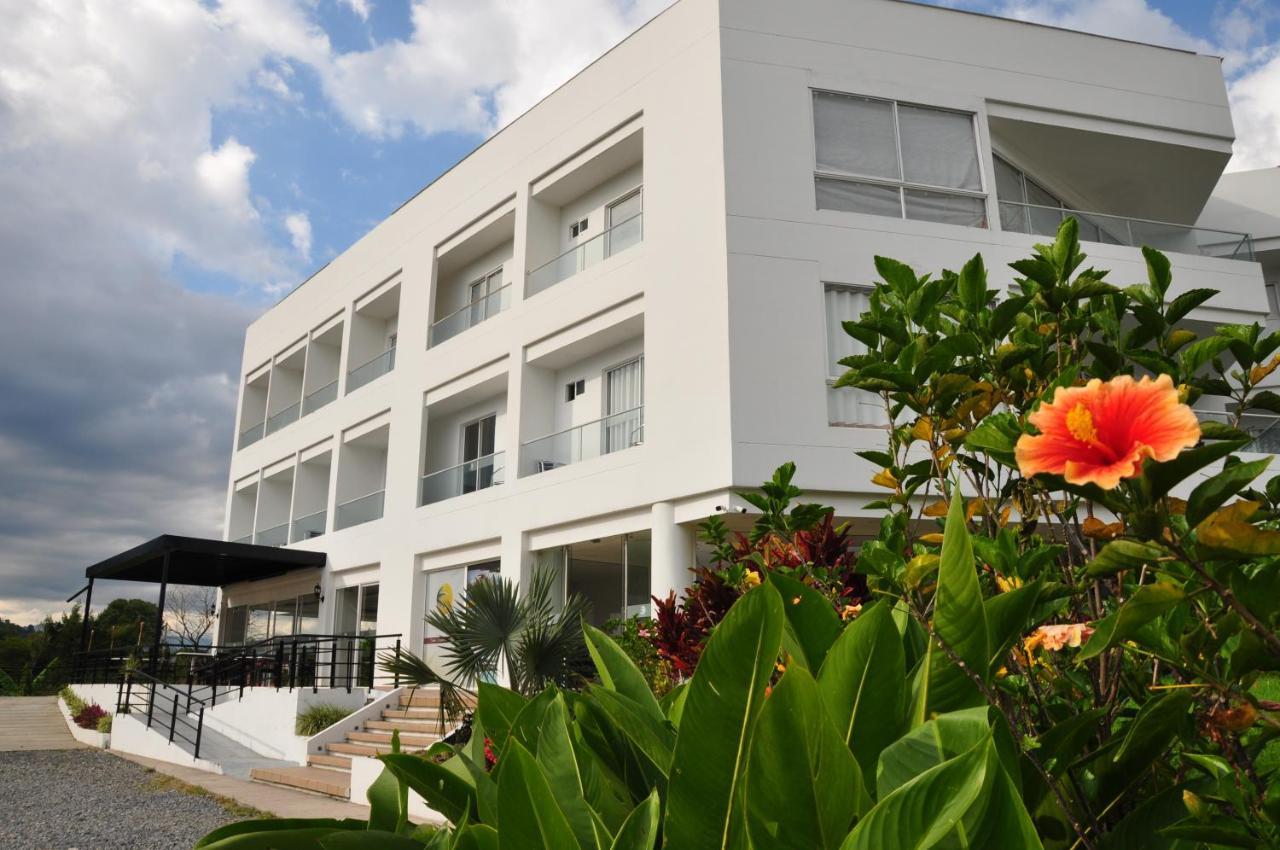 Hotel Palmeras De Luz Моникира Экстерьер фото